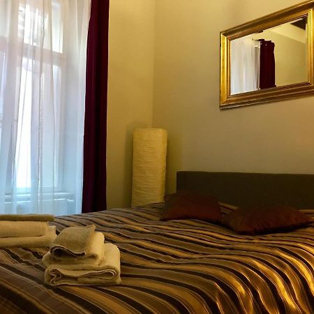 Brno Center Whirlpool Apartment Exterior foto